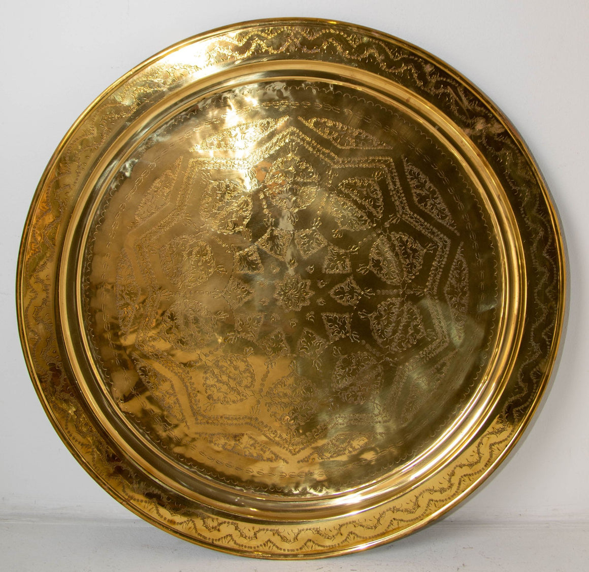 Antique Oversized Round Moroccan Polished Brass Tray Platter 19th C.