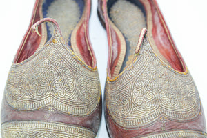 Antique Leather Mughal Raj Ottoman Moorish Shoes Gold Embroidered