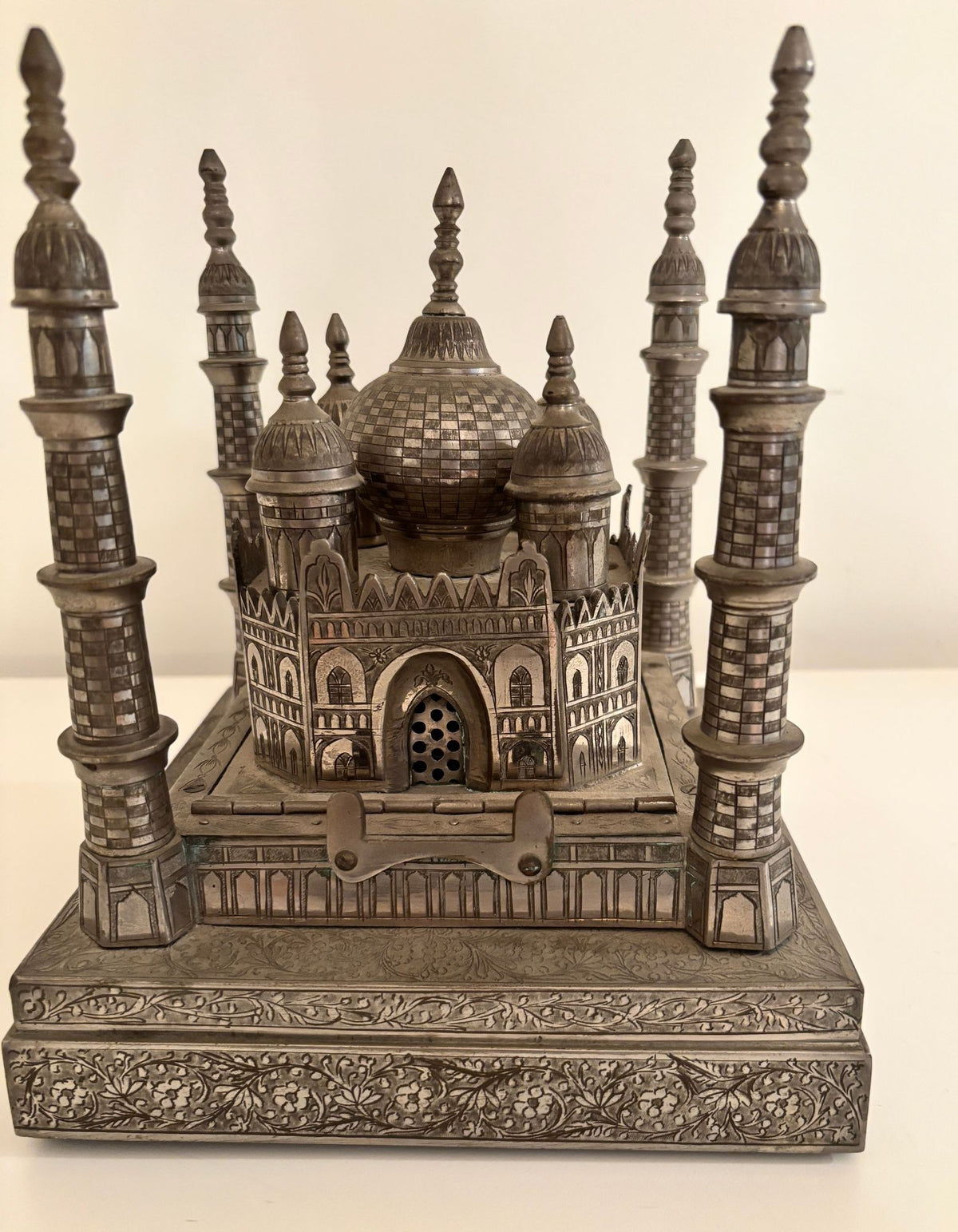 Fred Zimbalist Taj Mahal Music Box Swiss Thorens Movement Circa 1930 Number 29