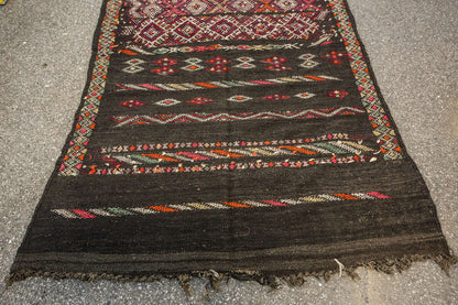 1950s Moroccan Zemmour Black Camel Hair & Wool Kilim Runner, 5 x 15.5 Ft — detail view 9