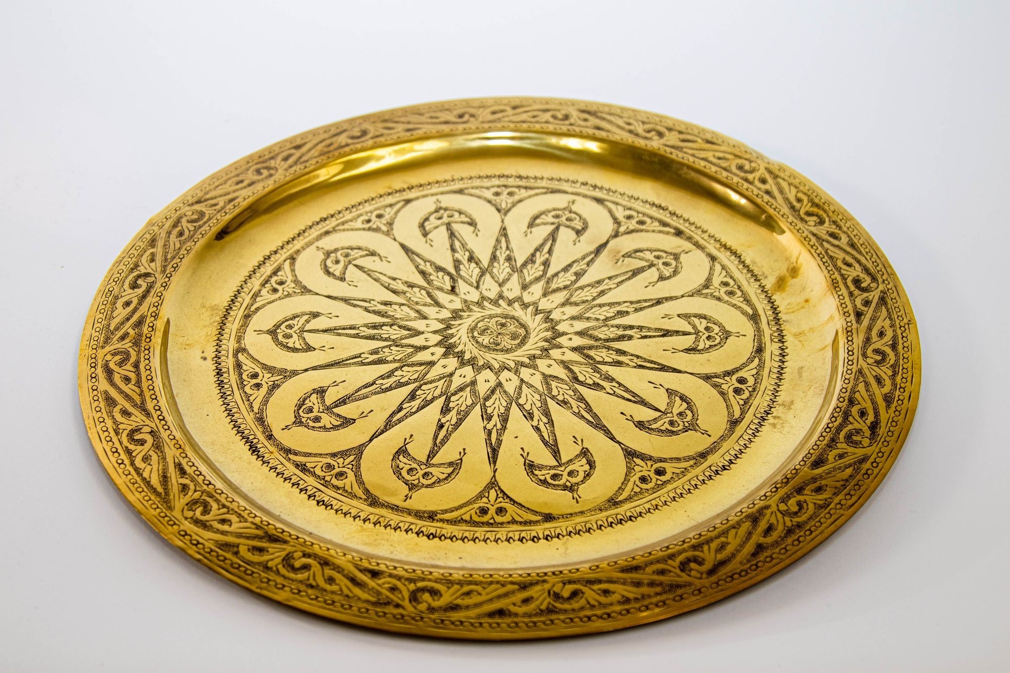 1940s Moroccan Brass Tray Collectible Islamic Polished Metal Work Platter 13.5 D