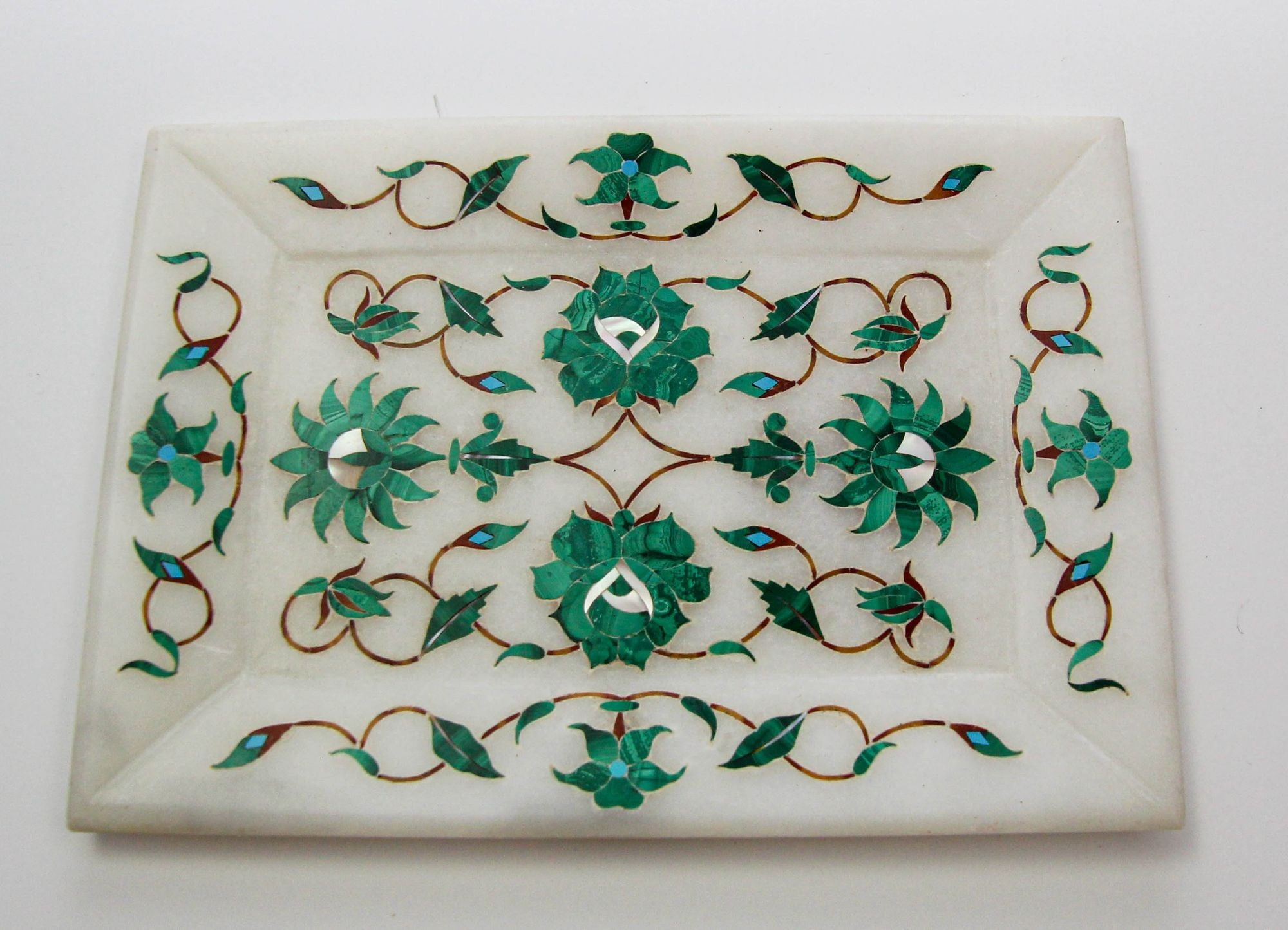 Pietra Dura White Mosaic Inlaid Marble Dish Handcrafted Agra India 1950