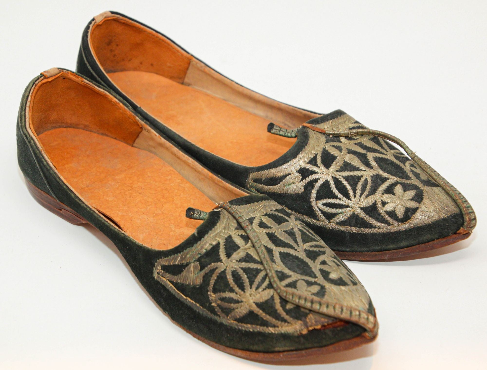 Moorish Mughal style Curled Toe Black Leather Shoes from Tony Duquette Estate