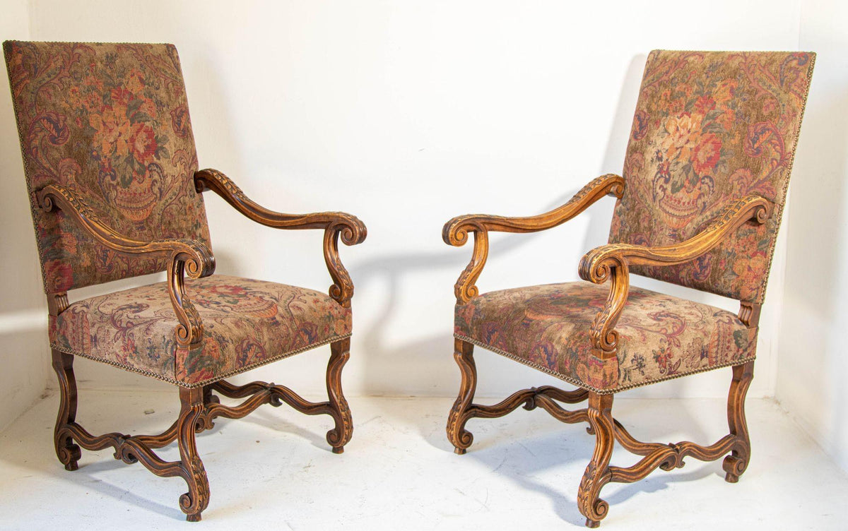 French Baroque Walnut Armchairs with Aubusson Upholstery, Circa 1930 — detail view 12