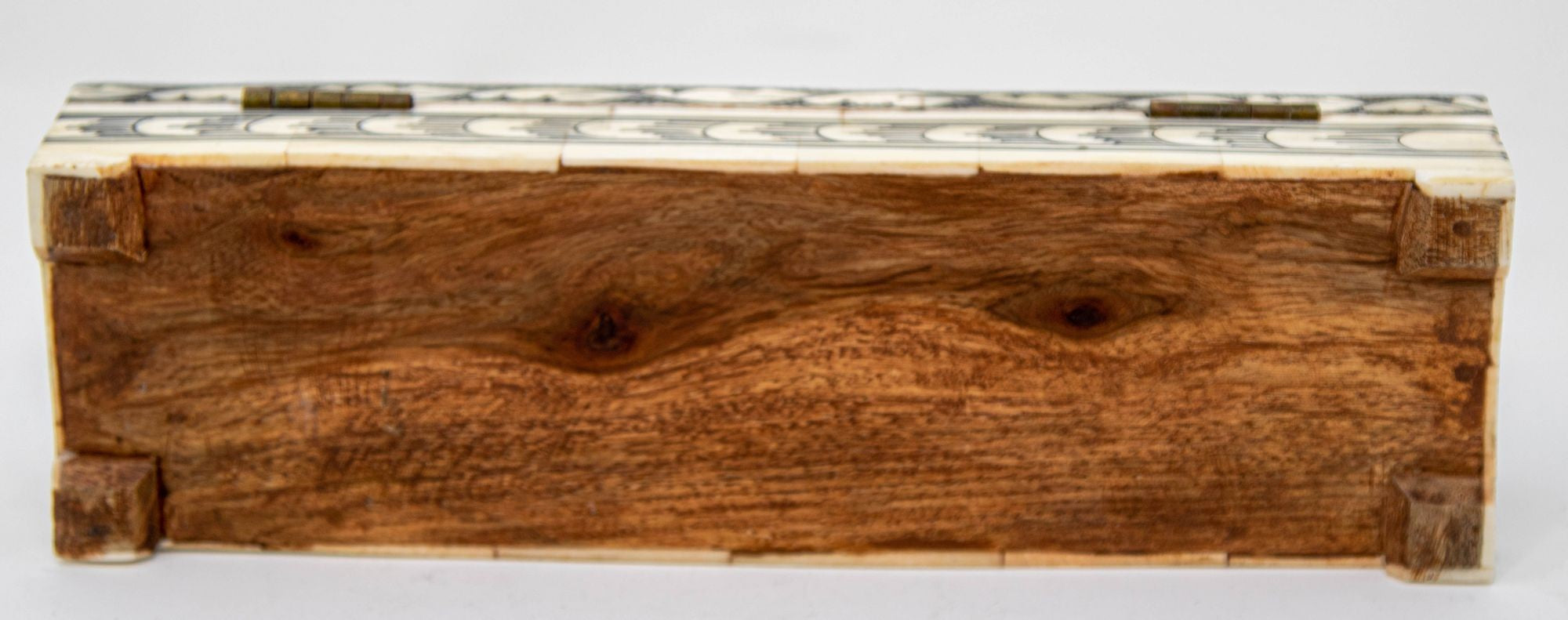 Moorish Islamic Mughal Raj Decorative Vizagapatam Carved Bone Jewelry Box India