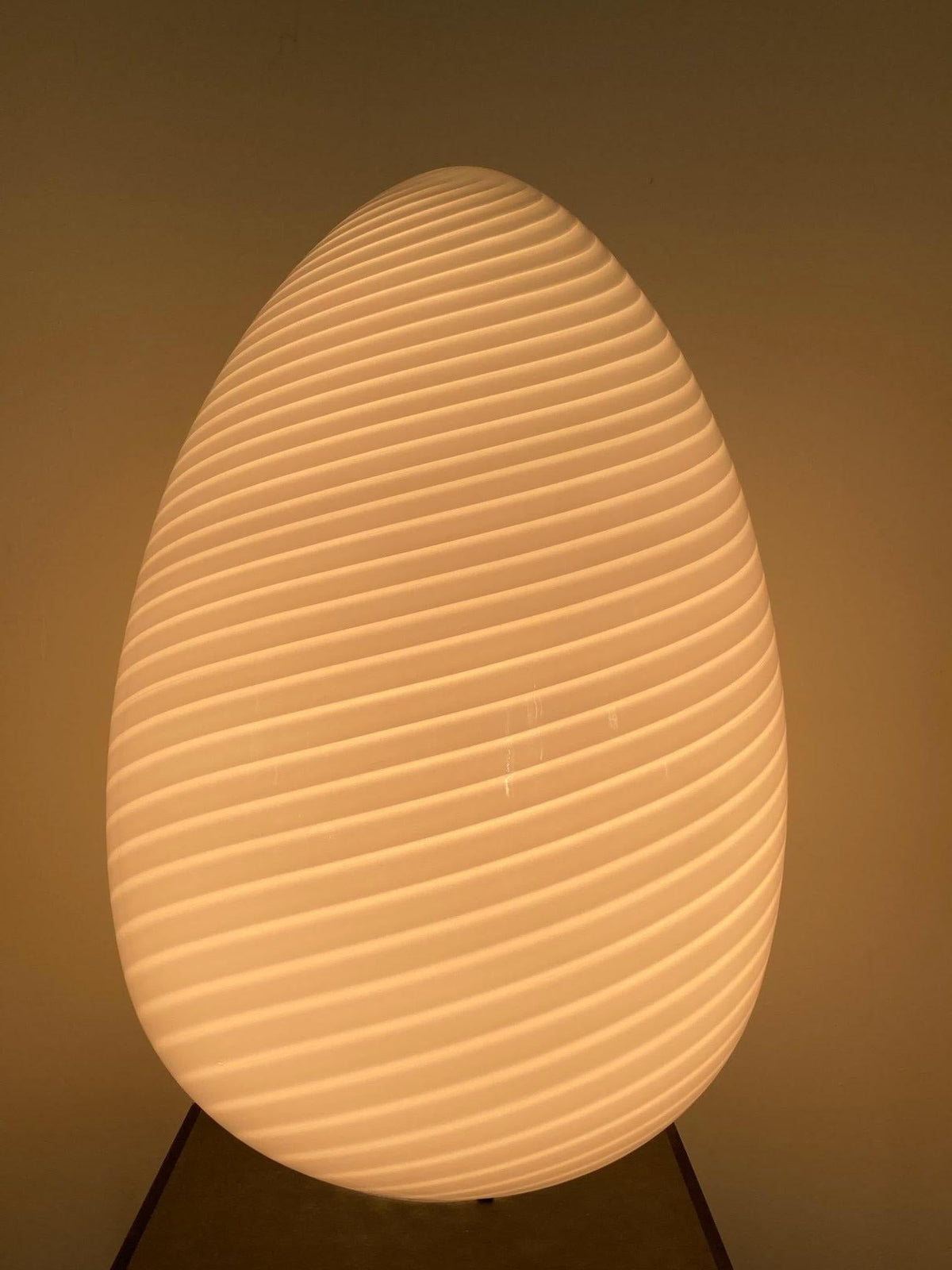 Oversized Vetri Murano White Swirl Glass Egg Table or Floor Lamp, 1970s — detail view 14