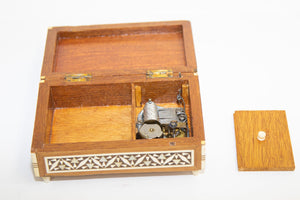 Vintage Spanish Inlaid Marquetry Decorative Music Box Inlaid with White Bone
