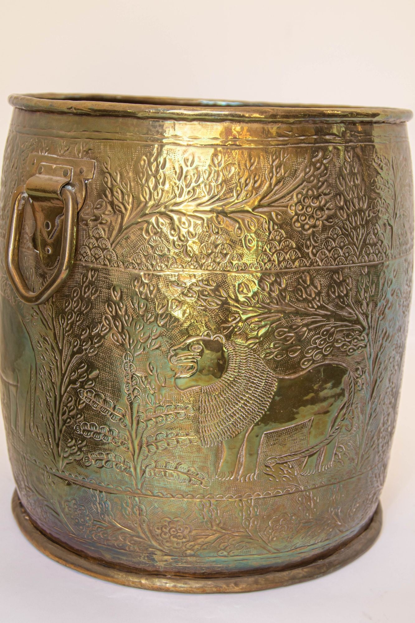 Large Vintage Polished Brass Planters Anglo Raj Hammered Jungle Design a Pair