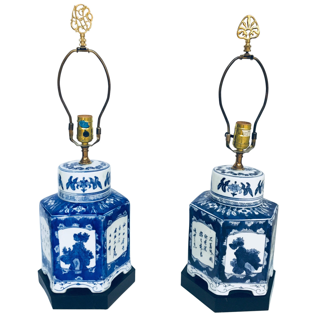 Pair of Blue and White Chinese Porcelain Tea Canisters Table Lamps — China