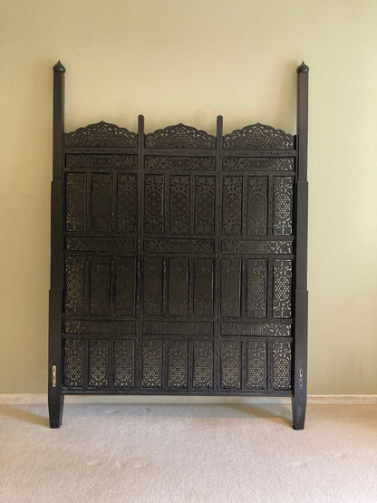 Hand-Carved Indo-Portuguese Moorish Queen Four-Poster Bed, India, 2000
