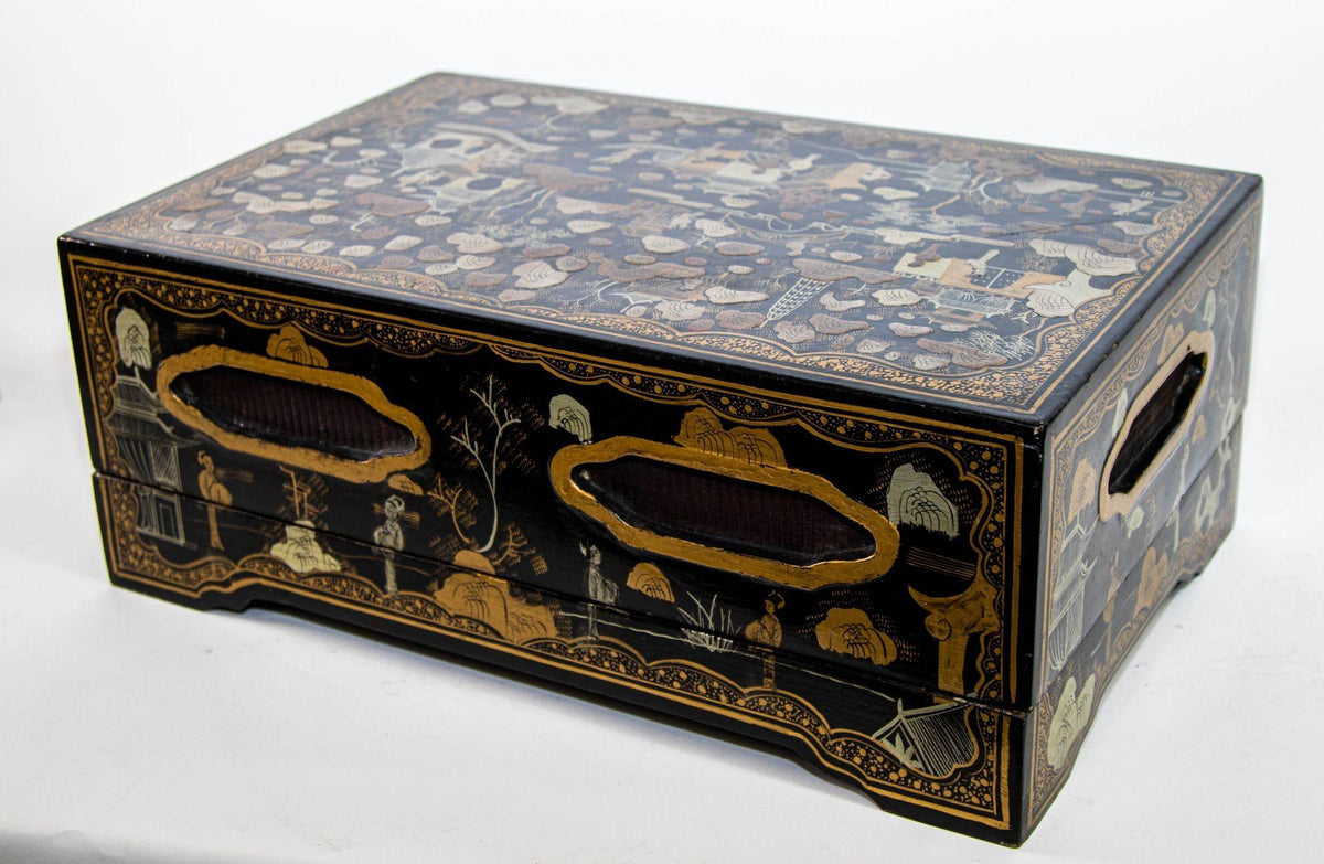 Large Chinoiserie Rectangular Black Lacquered Gilt Painted Covered Box 1950s — additional view 12