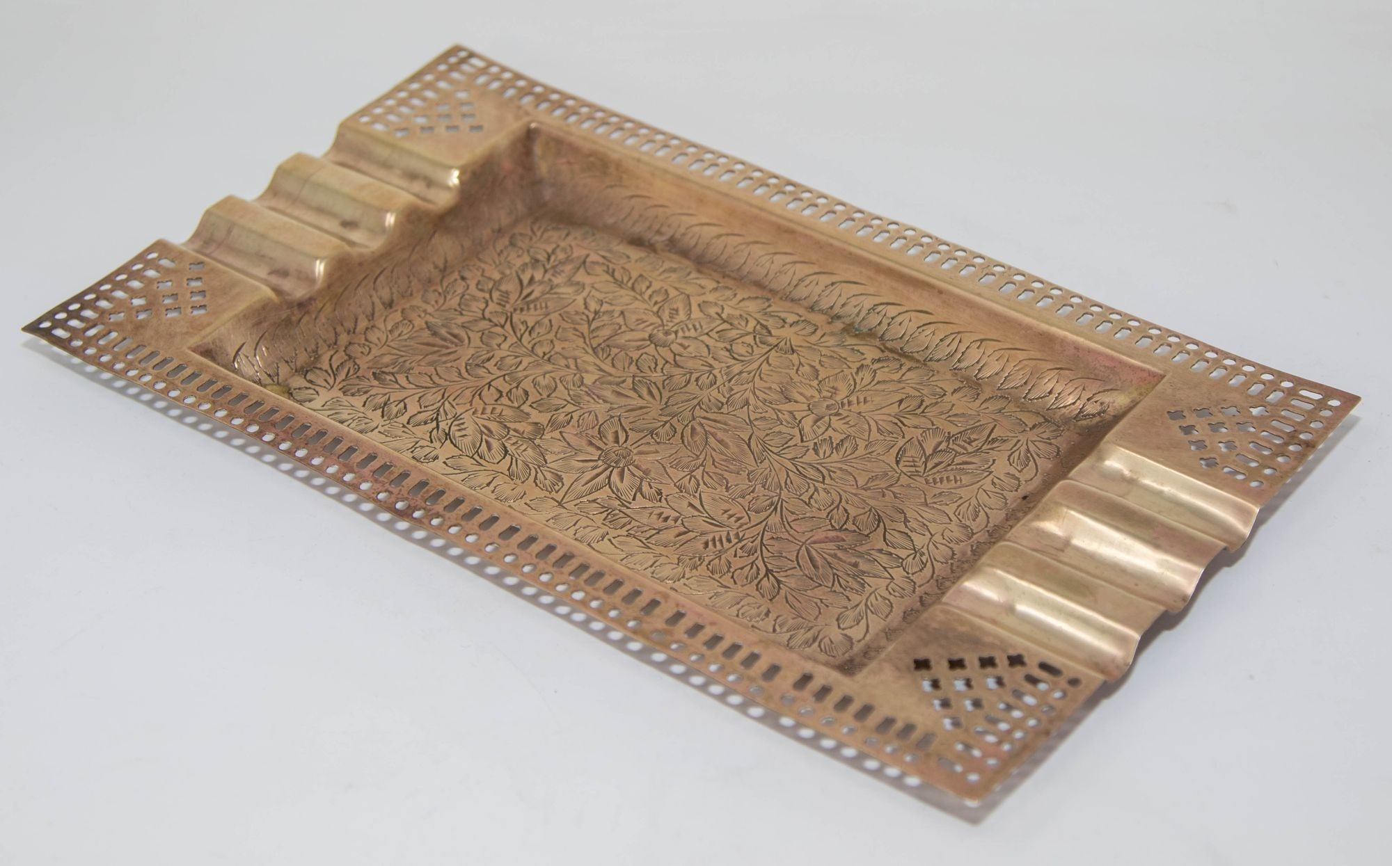 Large Moroccan Moorish Etched Brass Ashtray 1950s