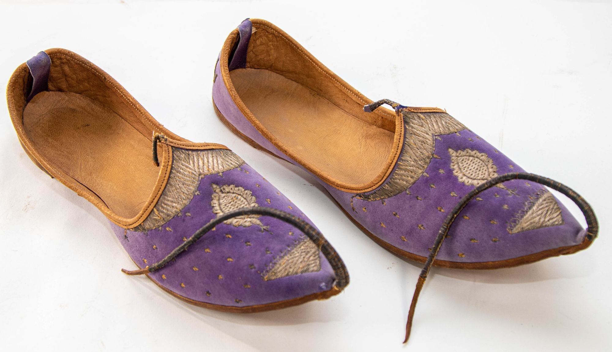 Antique Leather Purple Velvet Suede Mughal Raj Moorish Shoes Gold Embroidered