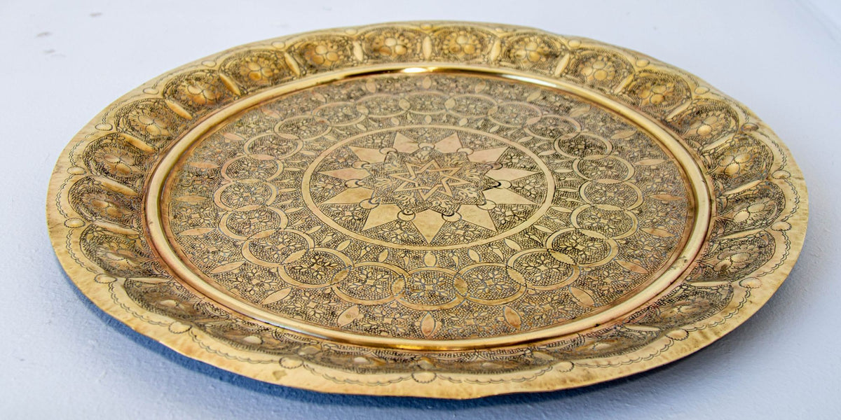 Antique Middle Eastern Round Brass Tray Islamic Moorish Style 23.5 in. Diameter