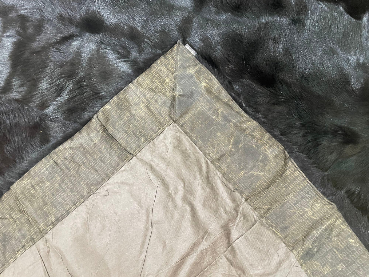 Minotti Alps Rug, Black Sheepskin, Hand-Crafted, Modern Design, Italy – view 13