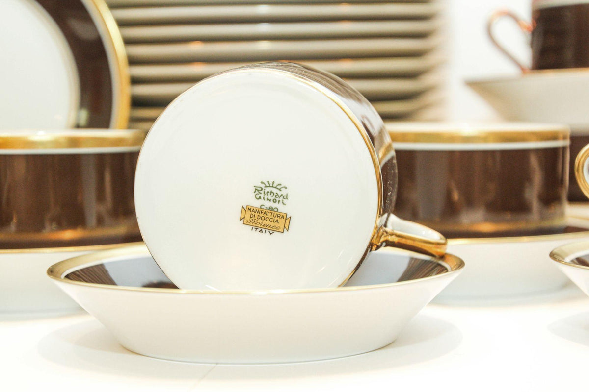 Richard Ginori Brown & Gold Trimmed Dinnerware Service Of 93 Pieces — detail view 13