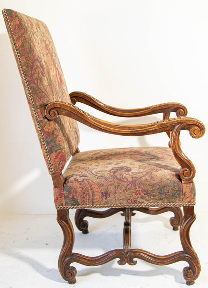 French Baroque Walnut Armchairs with Aubusson Upholstery, Circa 1930 — detail view 15