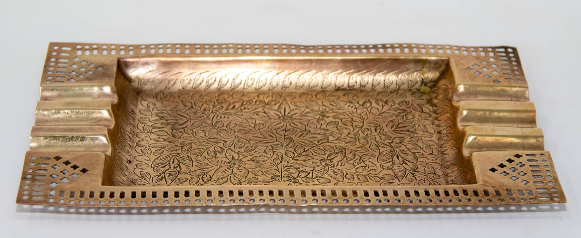 Large Moroccan Moorish Etched Brass Ashtray 1950s