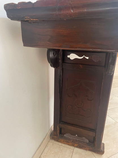 19th Century Chinese Elm Console Table with Hand-Carved Ruyi Motifs — detail view 14
