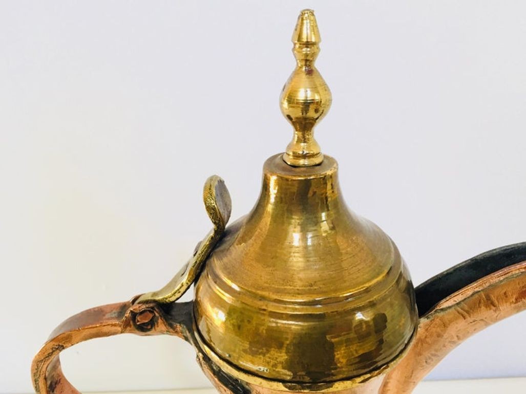 Antique Dallah Coffee Pot, Hand-Hammered Copper & Brass, Oman, 1890