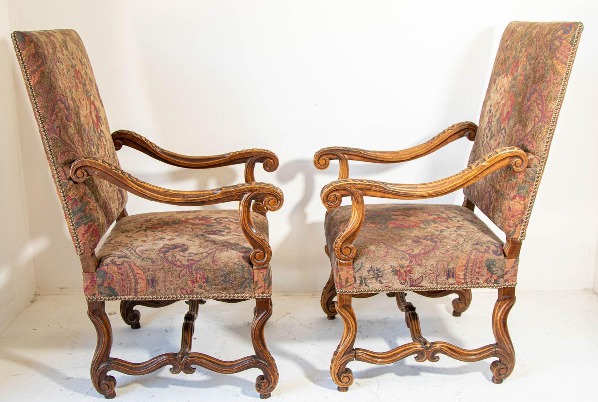 French Baroque Walnut Armchairs with Aubusson Upholstery, Circa 1930 — detail view 16