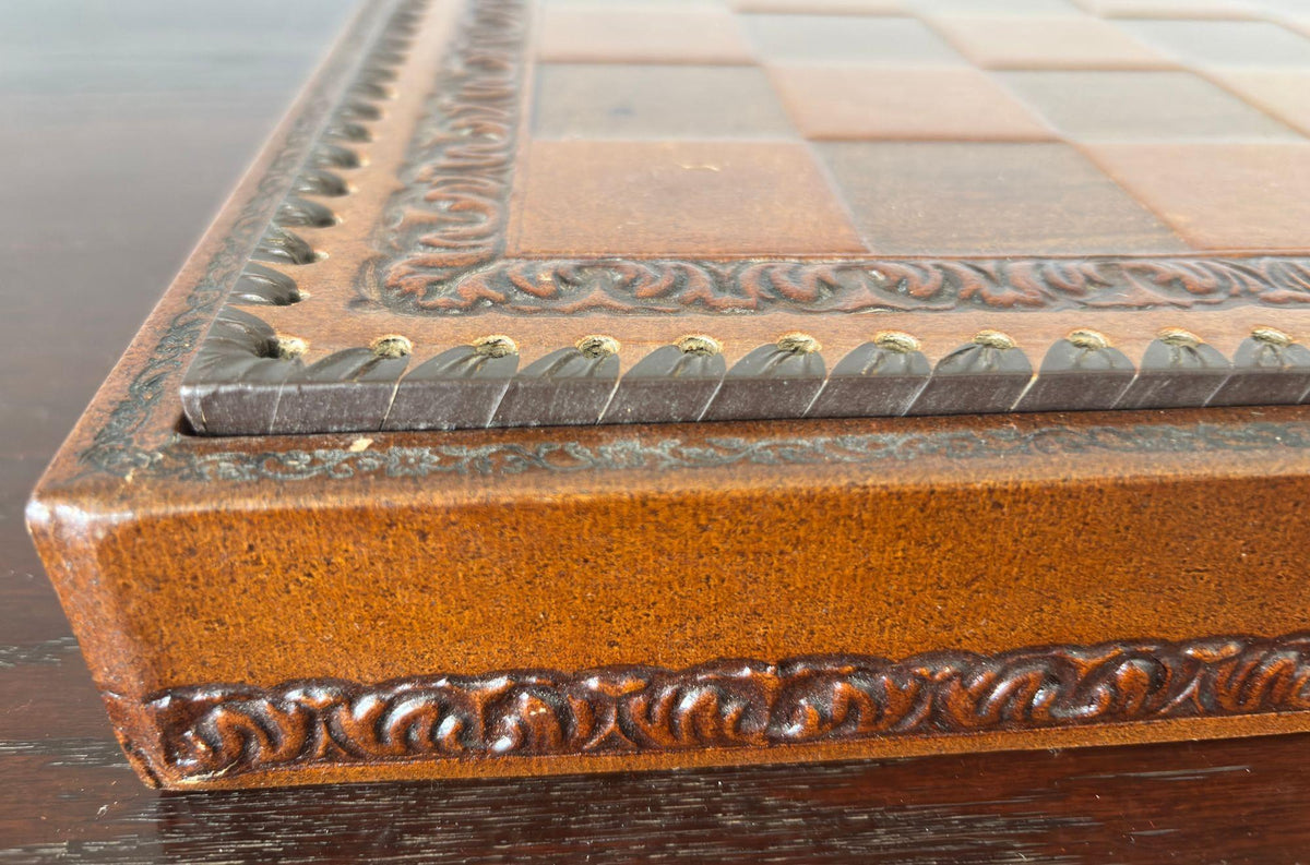 Italian Roman-Style Chess Set Cast Metal and Leather Leather Board Circa 1960 — detail view 16