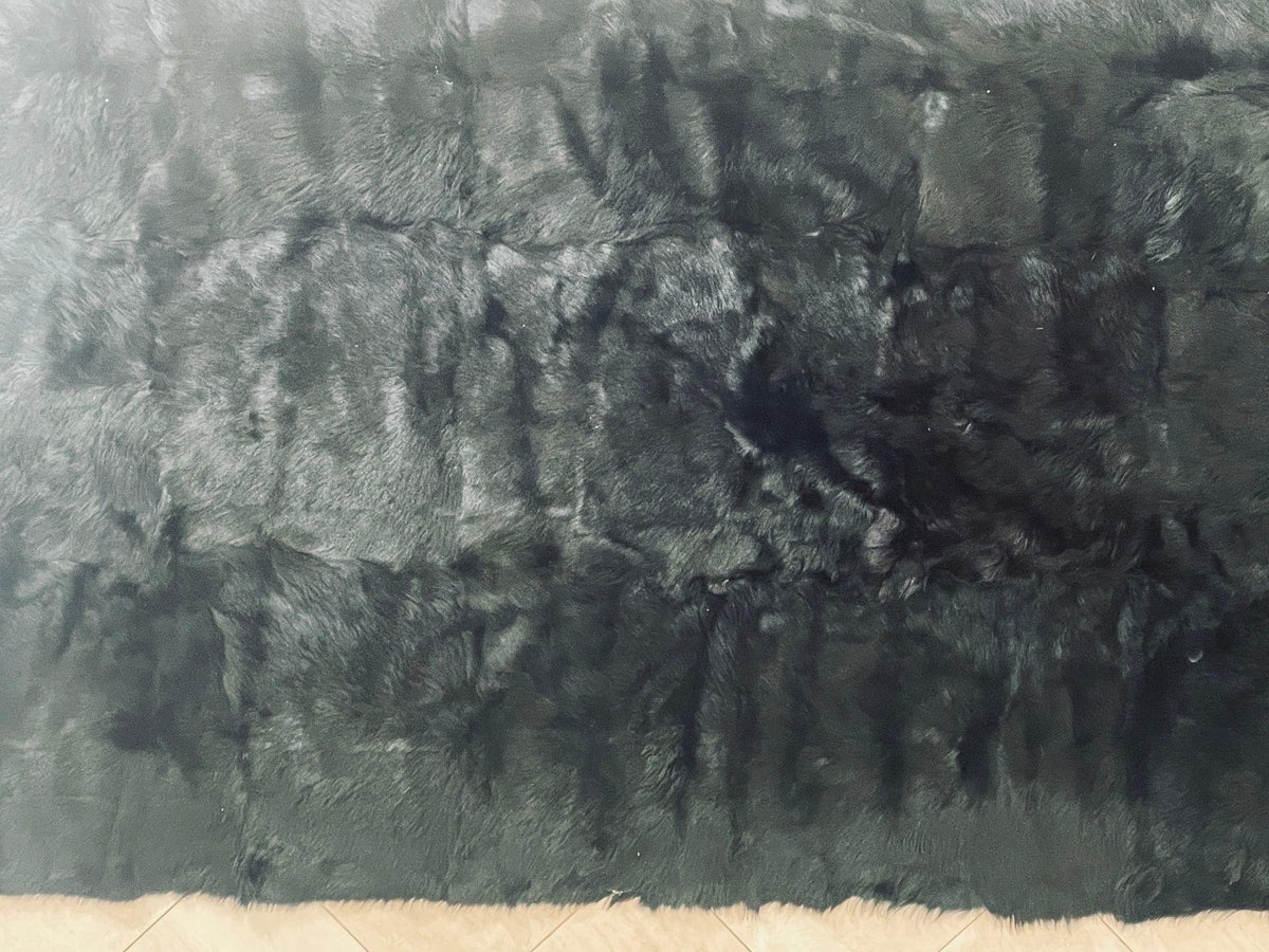 Minotti Alps Rug, Black Sheepskin, Hand-Crafted, Modern Design, Italy – view 15