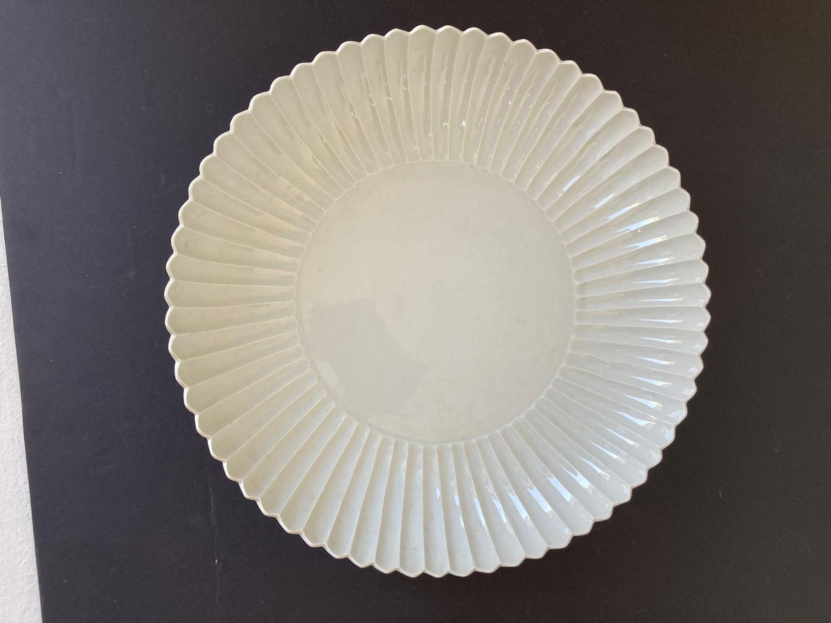 Chinese Asian White Ceramic Platter Bowl Scalloped Huge Heavy 17 in. D. — additional view 15