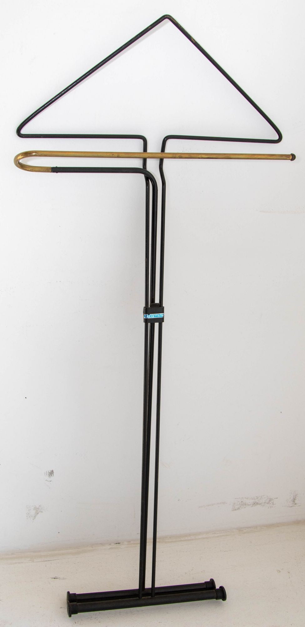 Metal valet stand sales