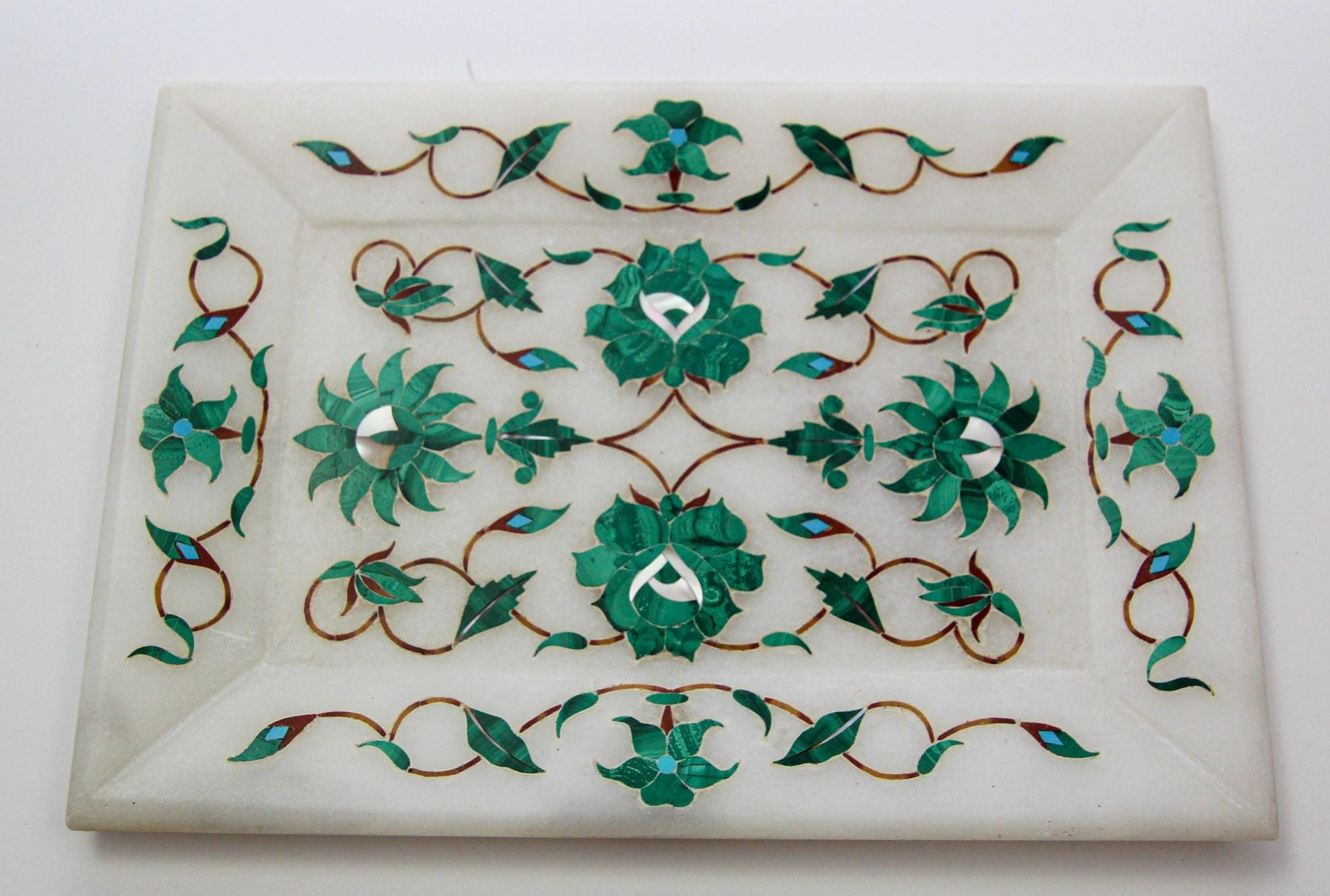 Pietra Dura White Mosaic Inlaid Marble Dish Handcrafted Agra India 1950