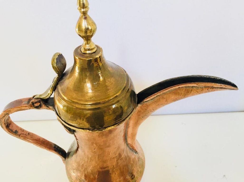 Antique Dallah Coffee Pot, Hand-Hammered Copper & Brass, Oman, 1890