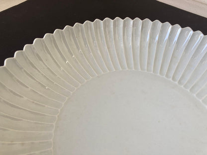 Chinese Asian White Ceramic Platter Bowl Scalloped Huge Heavy 17 in. D. — additional view 16