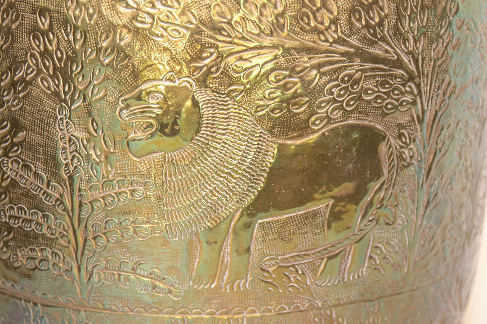 Large Vintage Polished Brass Planters Anglo Raj Hammered Jungle Design a Pair