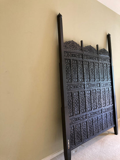 Hand-Carved Indo-Portuguese Moorish Queen Four-Poster Bed, India, 2000