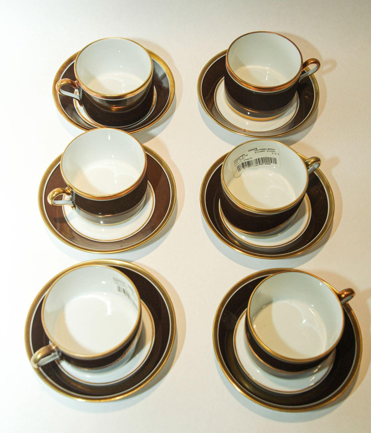 Richard Ginori Brown & Gold Trimmed Dinnerware Service Of 93 Pieces — detail view 19