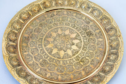 Antique Middle Eastern Round Brass Tray Islamic Moorish Style 23.5 in. Diameter