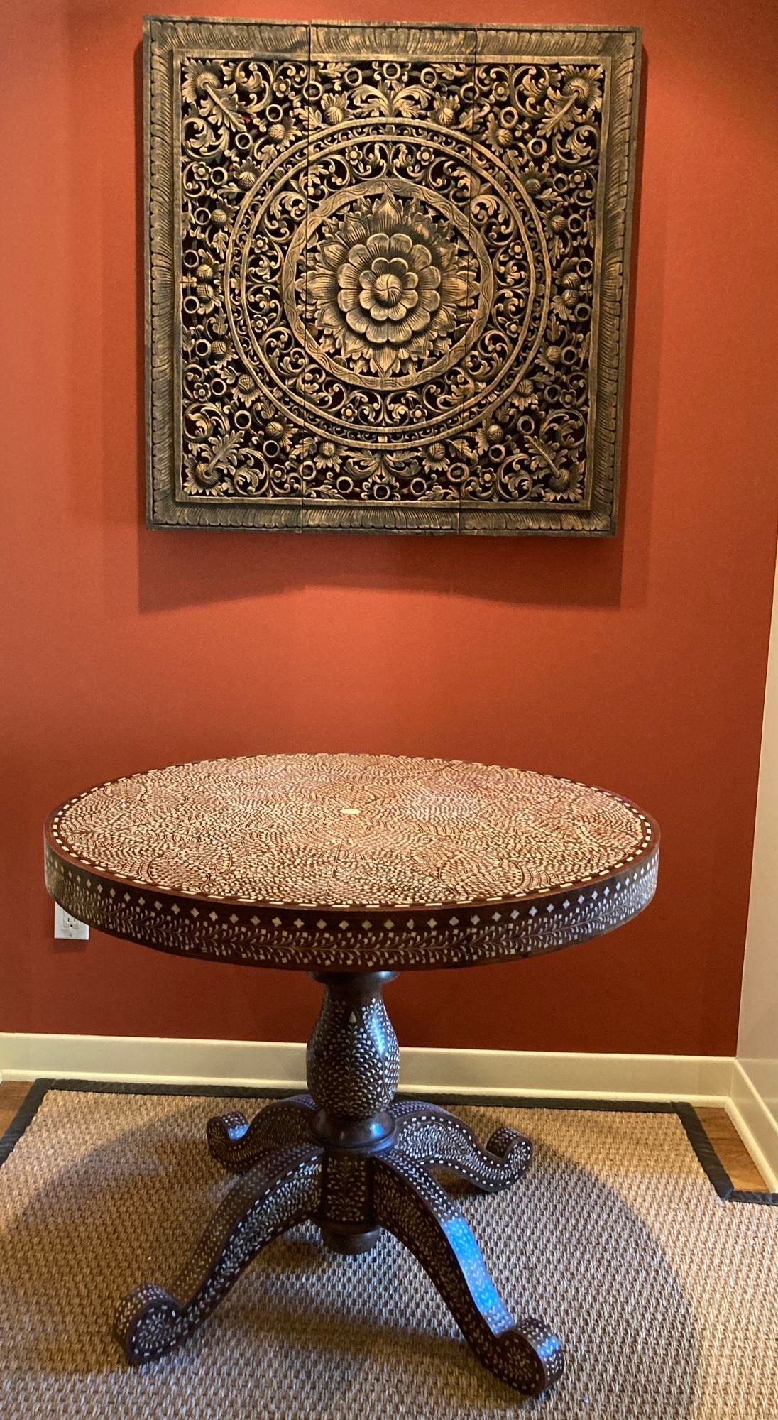 Anglo Indian bone inlaid Center Pedestal Table - E-mosaik