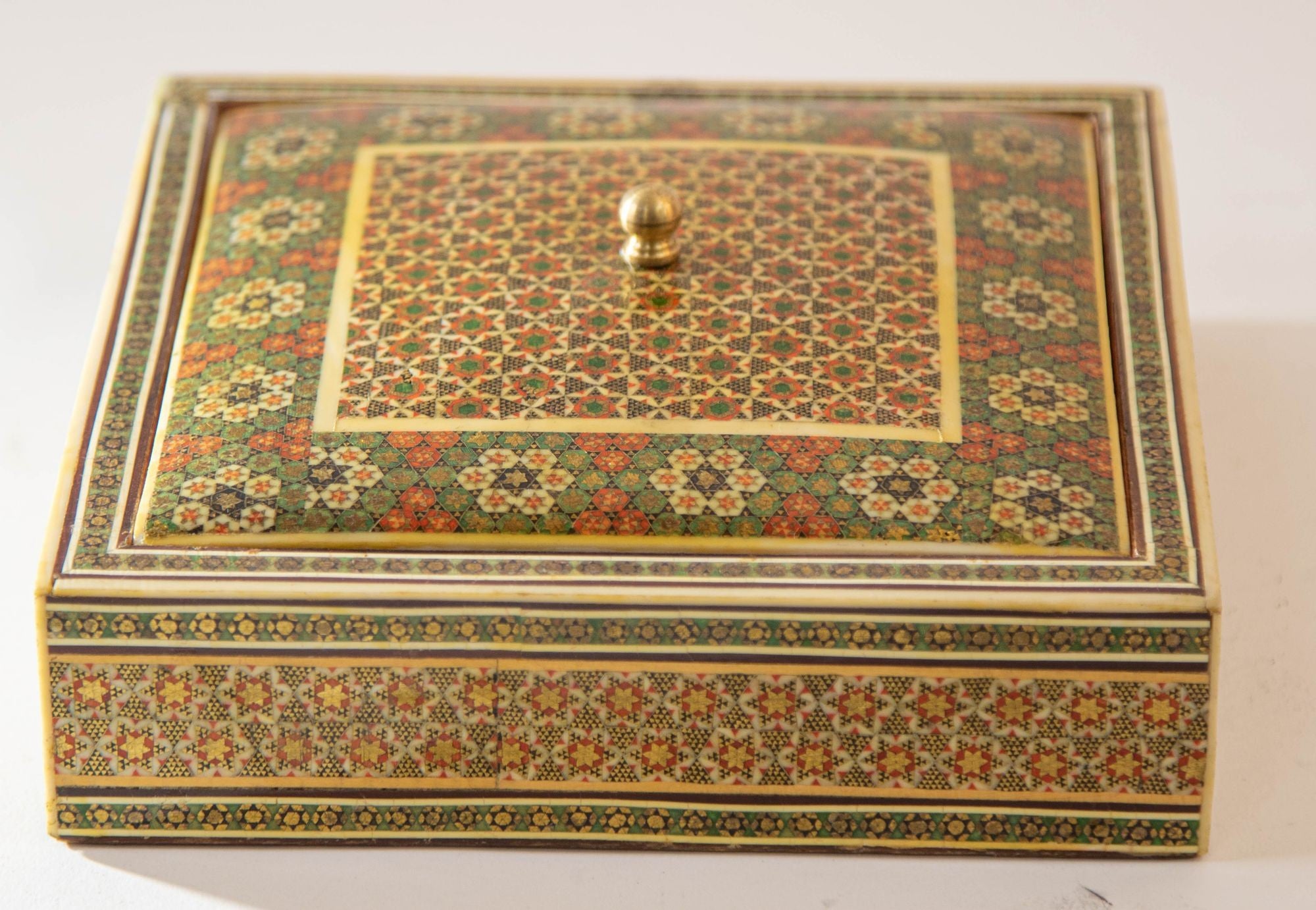 1950s Anglo Indian Micro Sadeli Mosaic Inlaid Jewelry Box