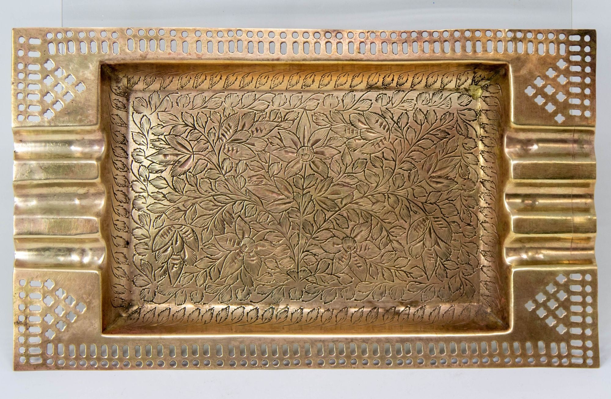 Large Moroccan Moorish Etched Brass Ashtray 1950s