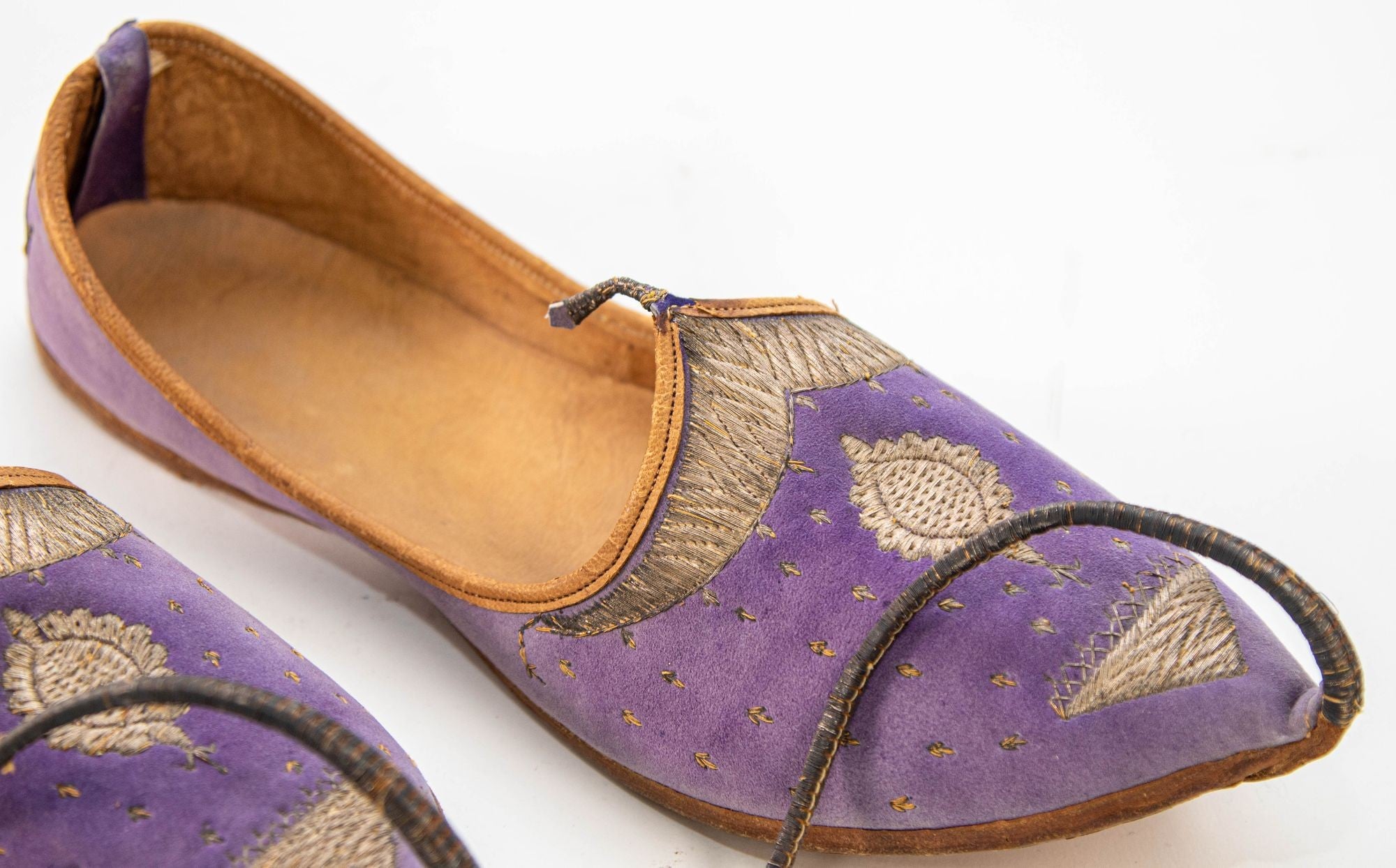 Antique Leather Purple Velvet Suede Mughal Raj Moorish Shoes Gold Embroidered