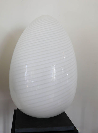 Oversized Vetri Murano White Swirl Glass Egg Table or Floor Lamp, 1970s — detail view 5