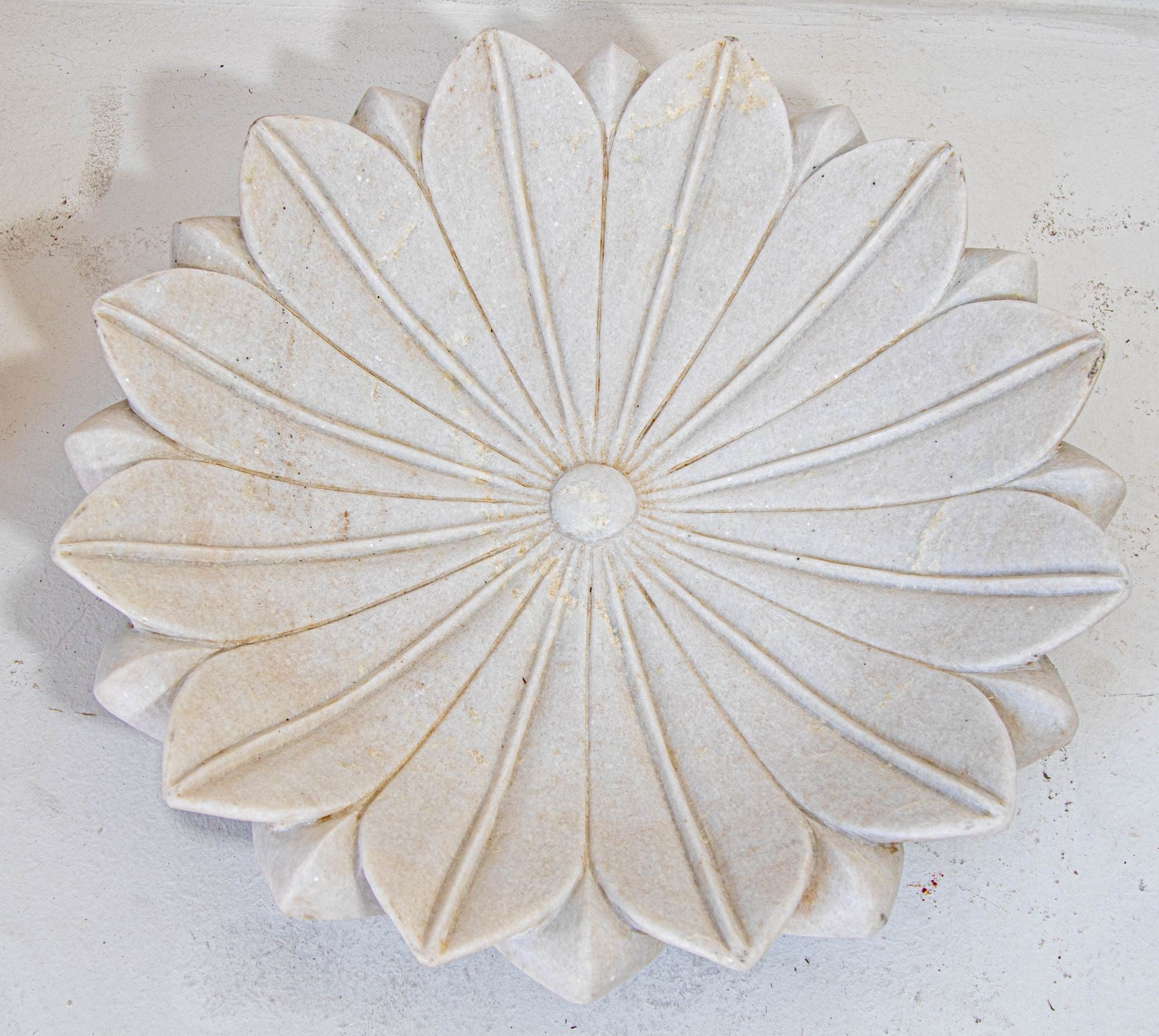 White Marble Open Lotus Flower Shape Large Blow Hand-Carved in India Raj Mughal