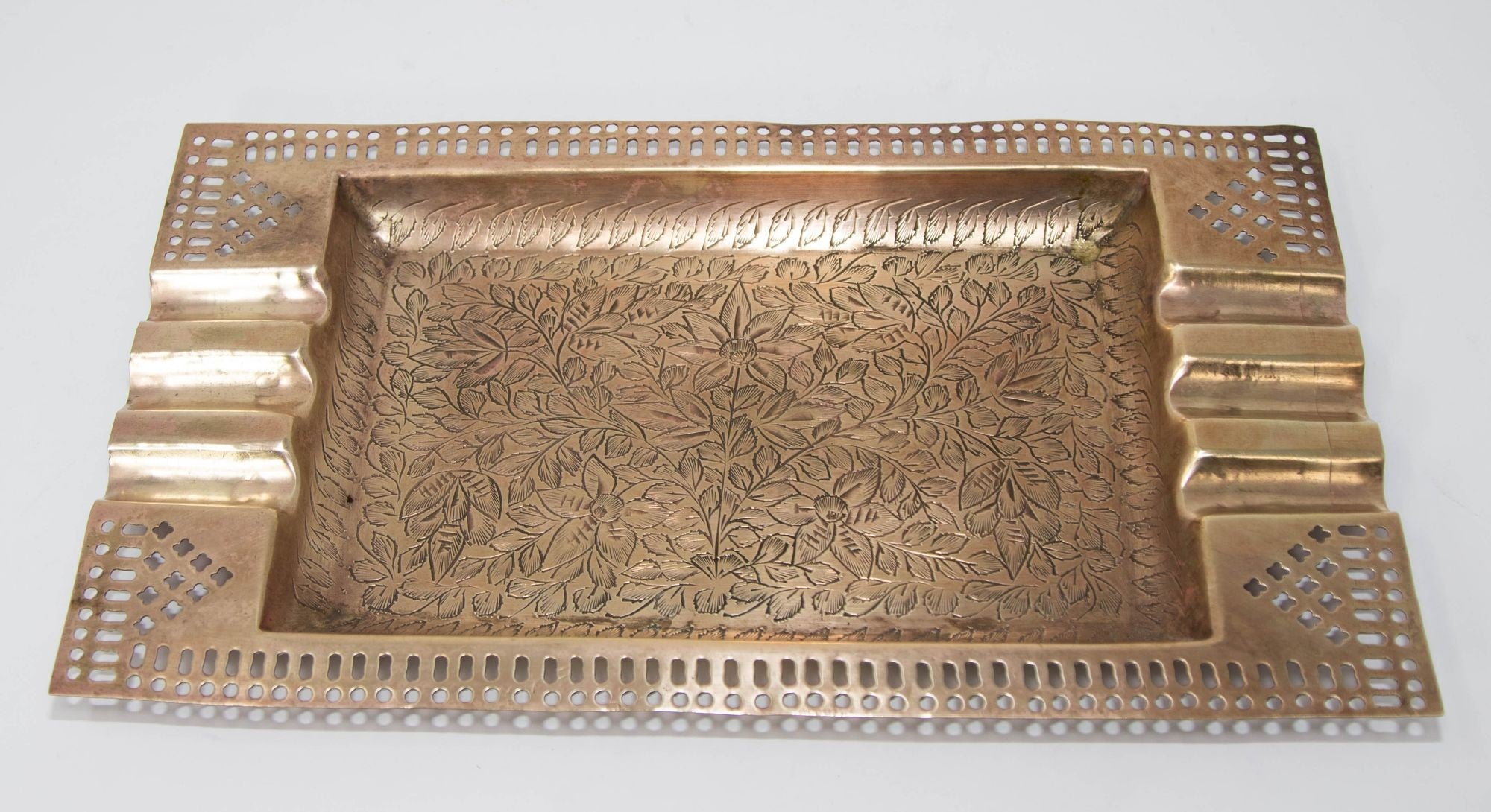 Large Moroccan Moorish Etched Brass Ashtray 1950s