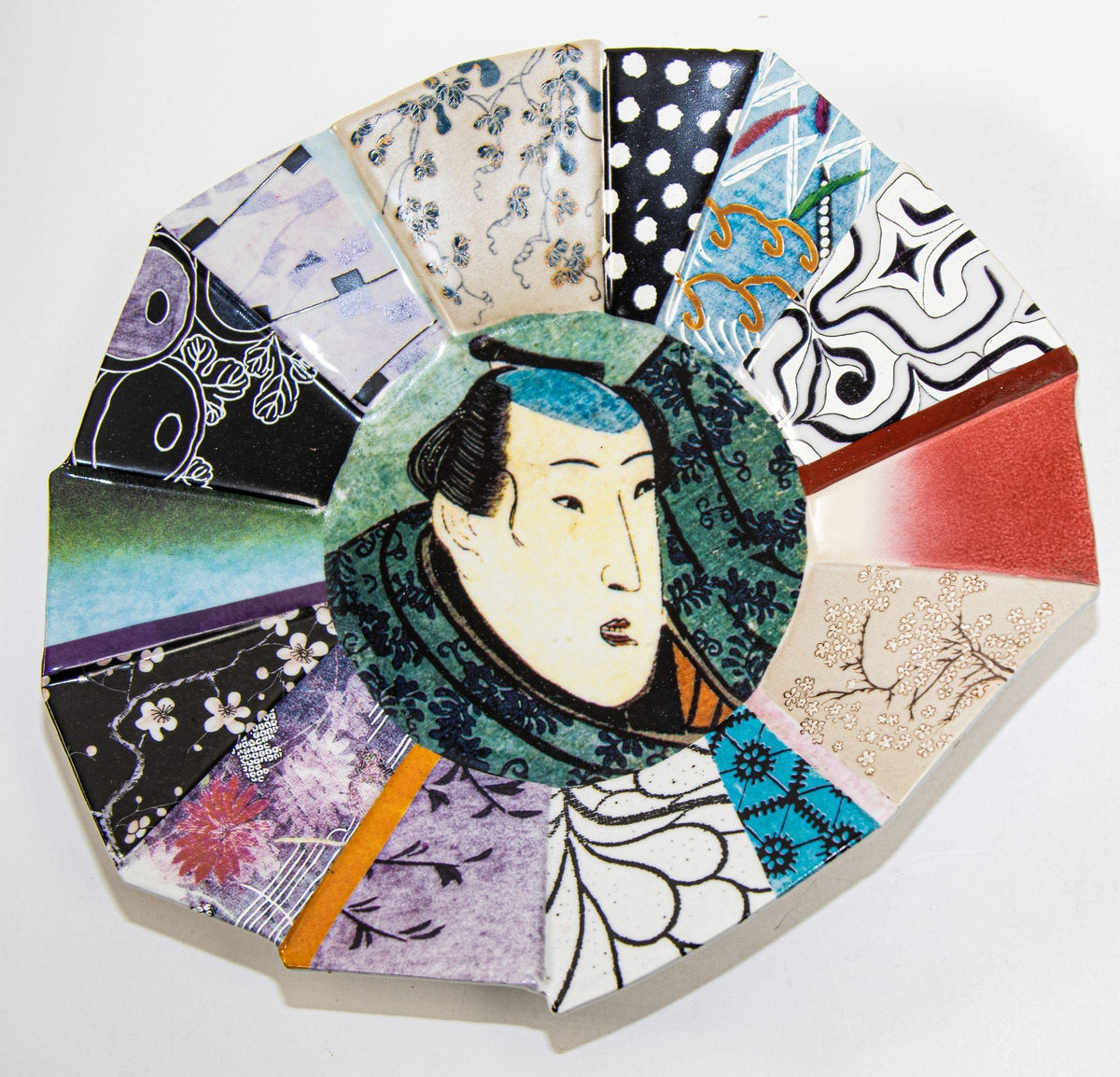 Fabienne Jouvin Imari Japanese Asian Porcelain Wall Plates 1990s — additional view 3