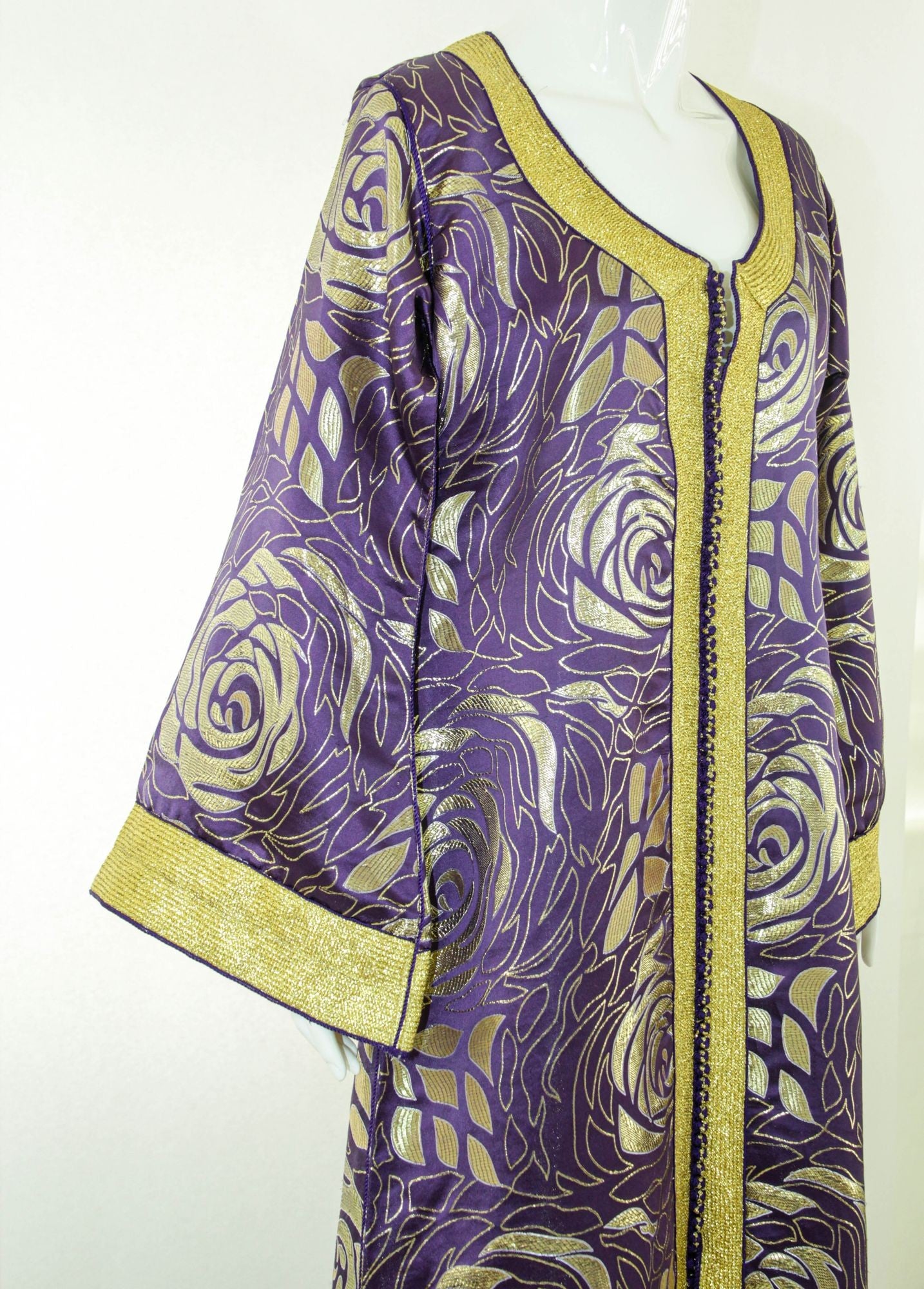 Moroccan Caftan Purple and Gold Damask Embroidered Vintage Kaftan 1960s