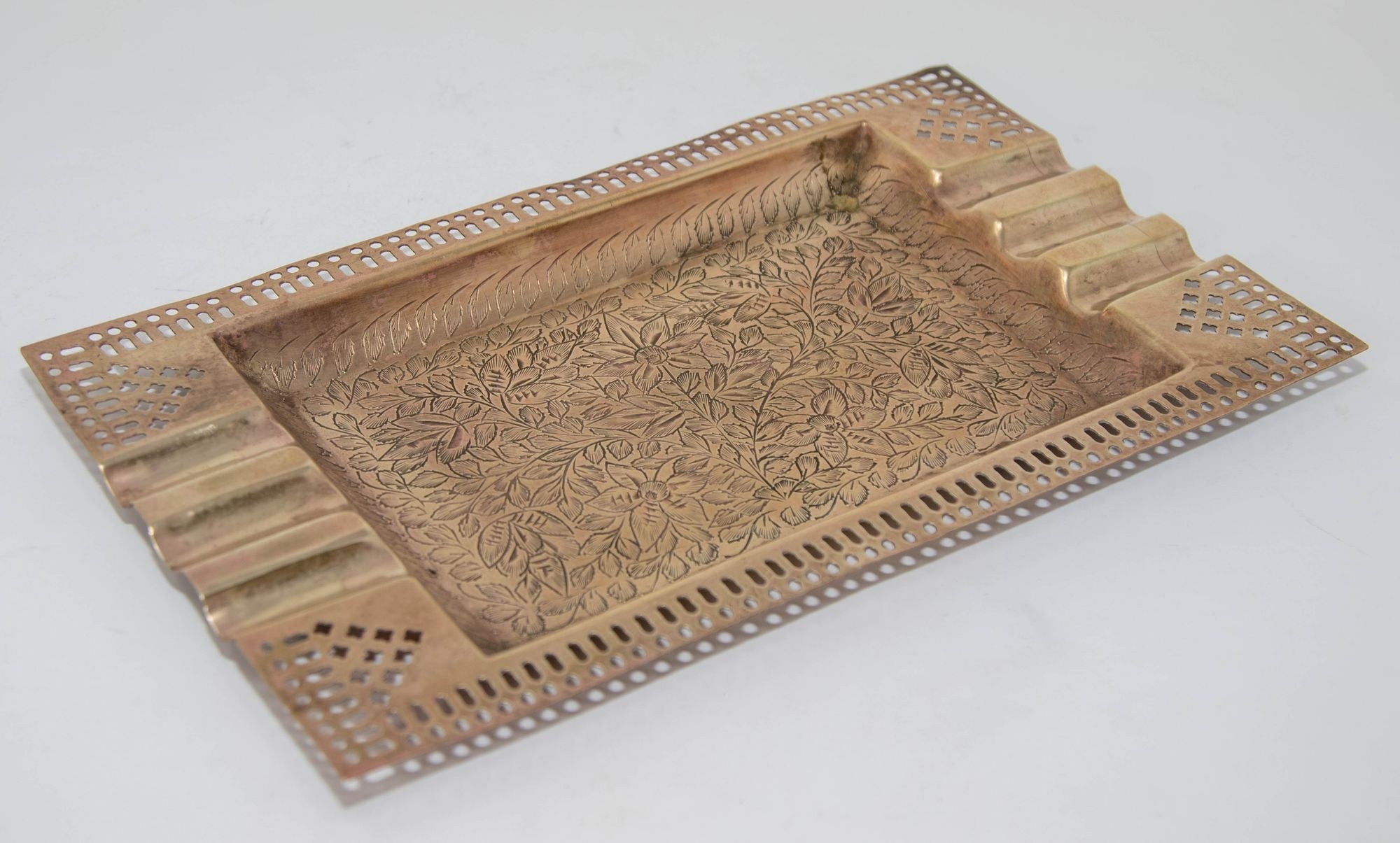 Large Moroccan Moorish Etched Brass Ashtray 1950s