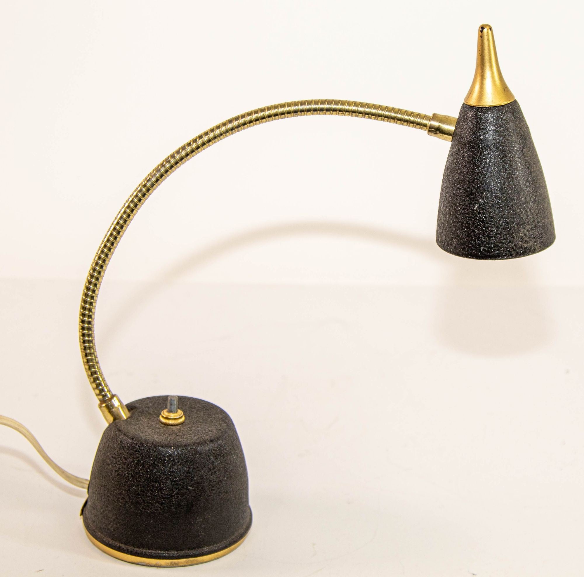 Mid-Century Modern Brass Gooseneck Desk Lamp, Black & Gold, USA, circa 1950s