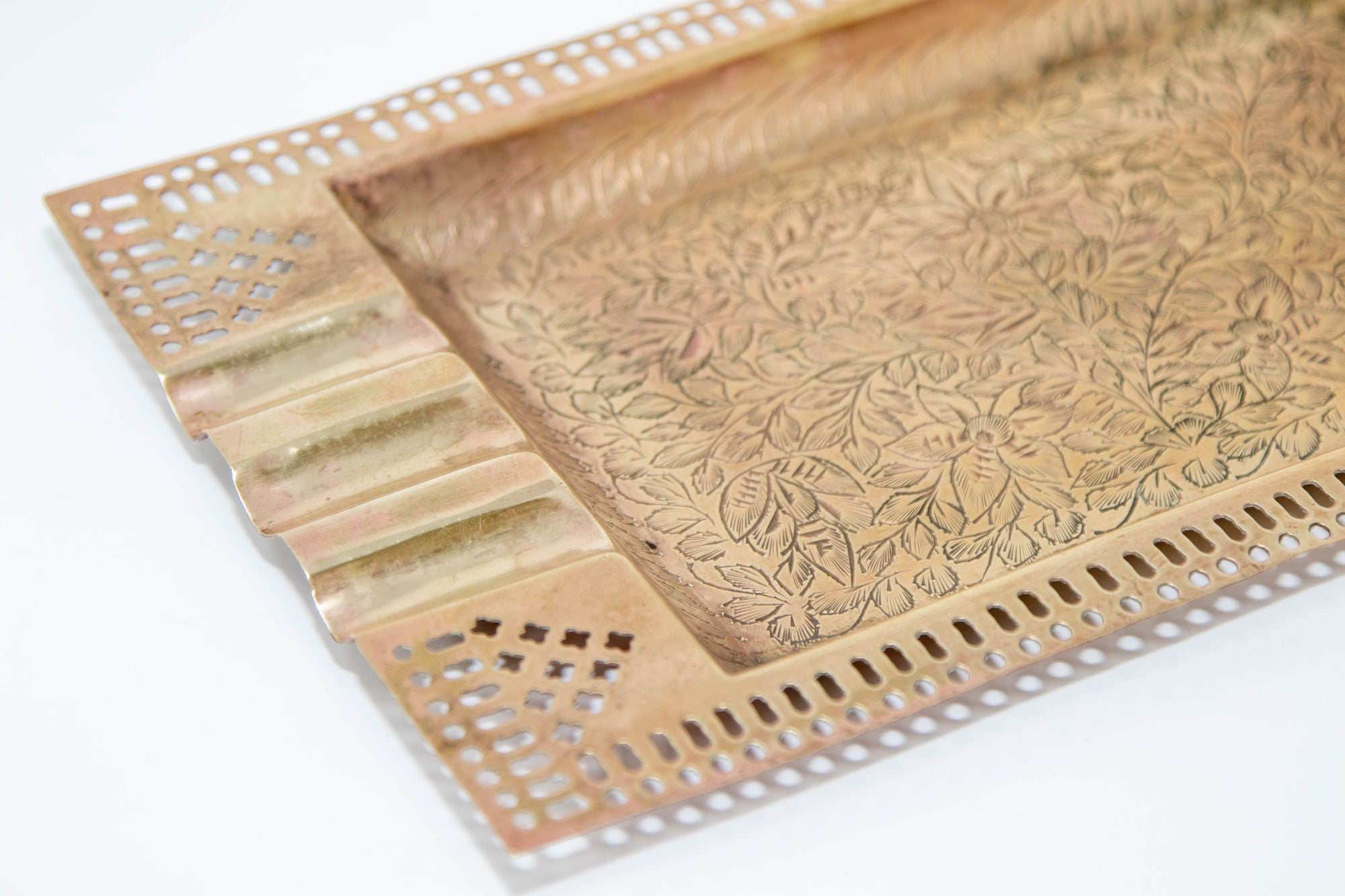 Large Moroccan Moorish Etched Brass Ashtray 1950s