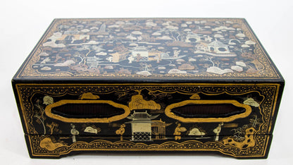 Large Chinoiserie Rectangular Black Lacquered Gilt Painted Covered Box 1950s — additional view 5