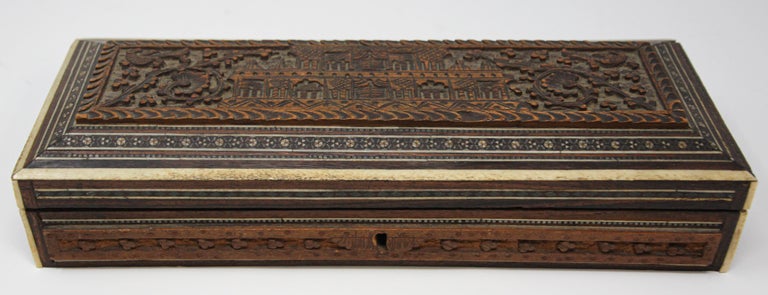 Fine Antique Anglo Indian Mughal Carved Box